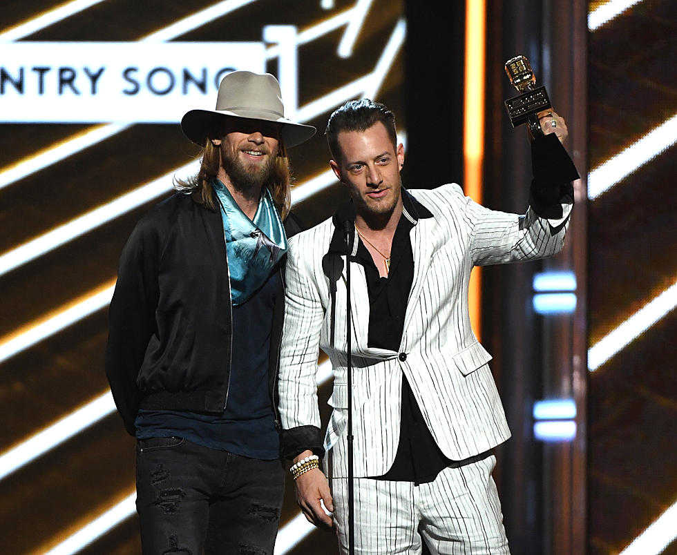 Tyler Hubbard Undergoes Back Surgery Over Thanksgiving Holiday