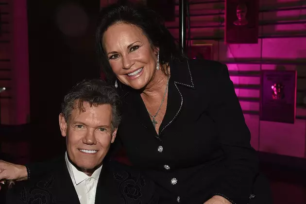 Why Does Randy Travis Go to Other Artists&#8217; Shows? It&#8217;s Good for Them Both