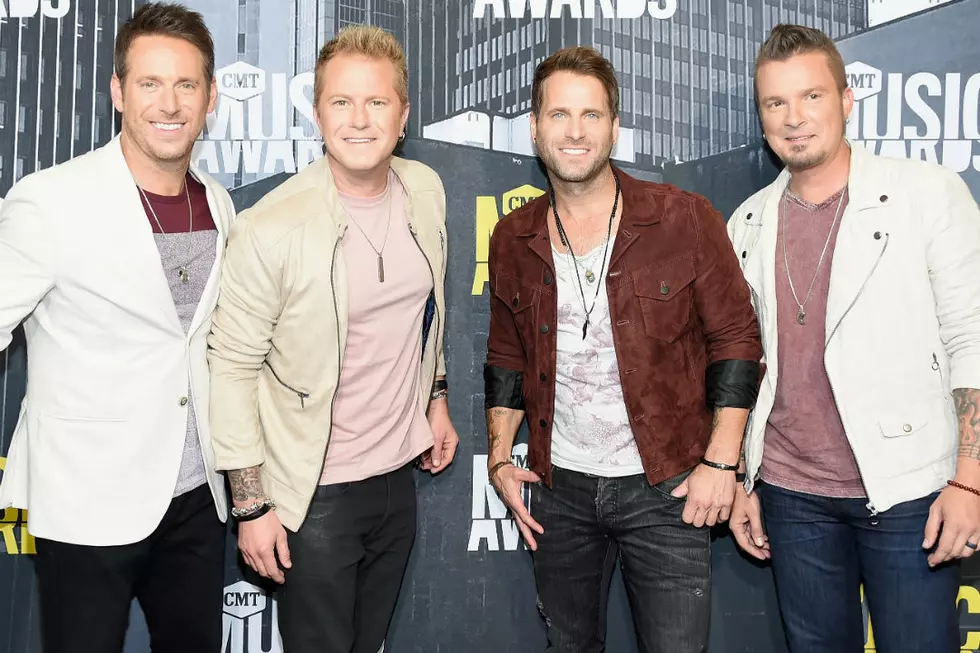 Parmalee’s Barry Knox Gets Married in Jamaica