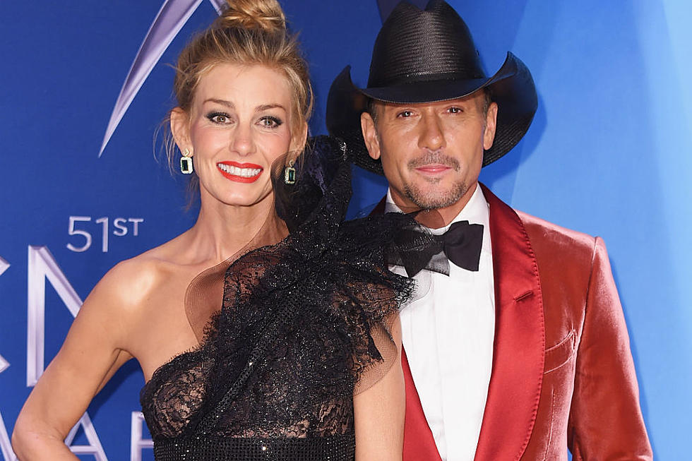 Tim McGraw and Faith Hill Perform ‘The Rest of Our Life’ at 2017 CMA Awards