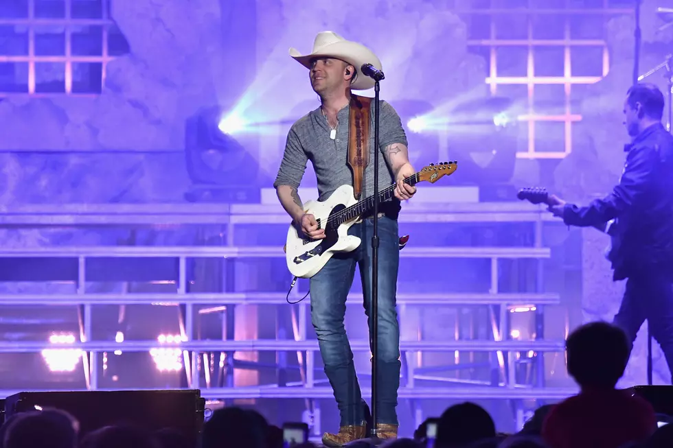 Justin Moore Raises a Glass to Heartbreak With 'On the Rocks'