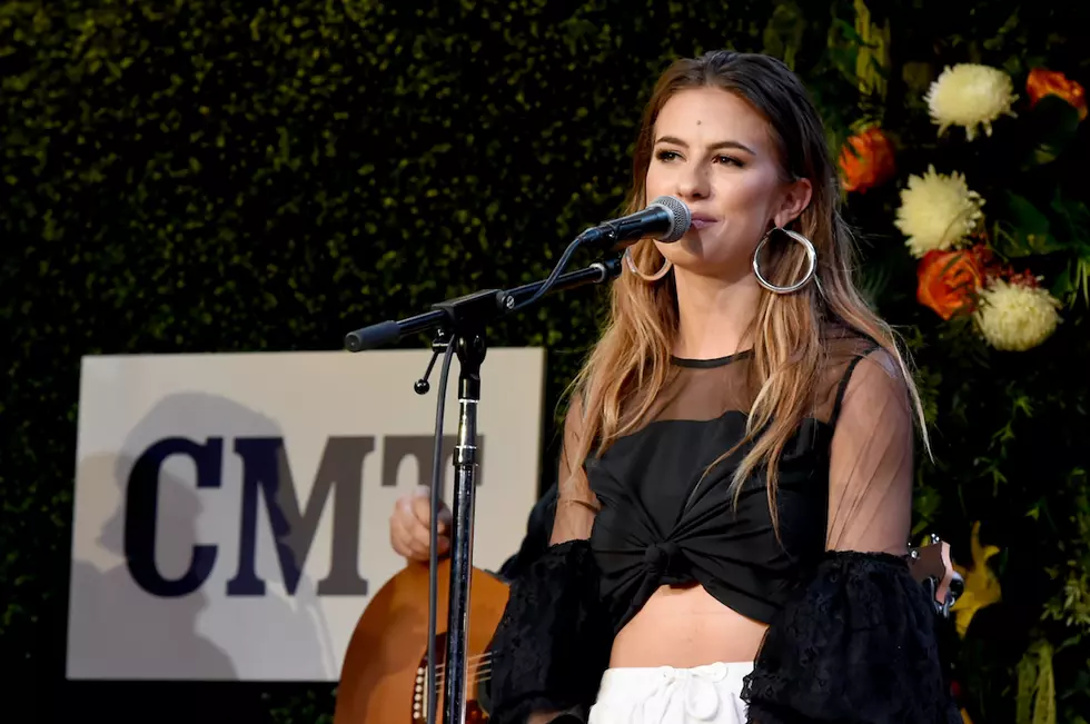 See Kassi Ashton's Soulful Performance of 'The Straw' During CRS