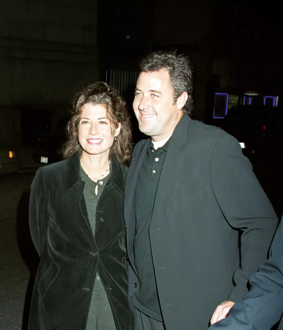 Vince Gill and Amy Grant&#8217;s Sweetest Relationship Moments [PICTURES]