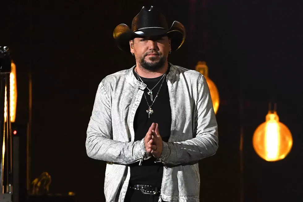 Jason Aldean Crowned Entertainer of the Year at the 2018 ACM Awards