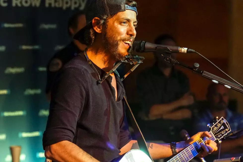 Chris Janson Shares New Song ‘Check’ at Charity Event [WATCH]