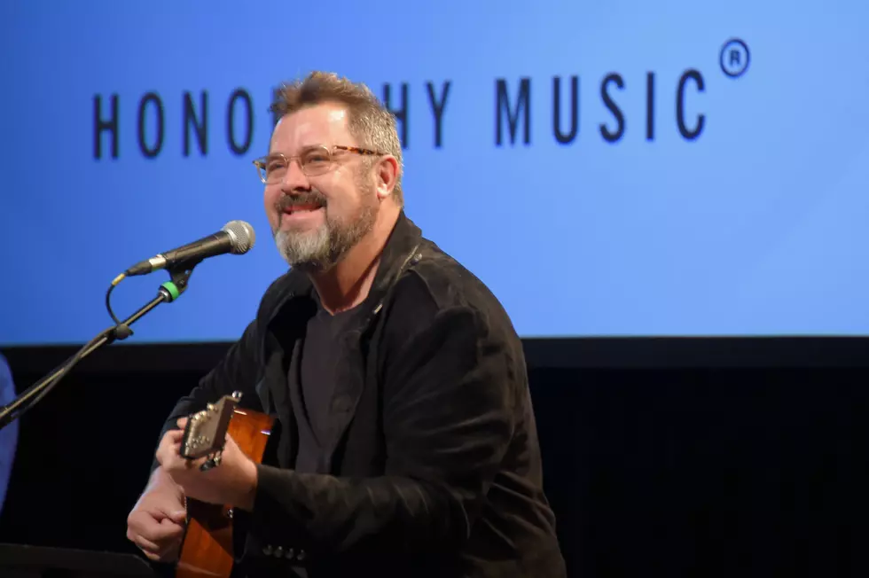 Vince Gill Reflects on Country Music's Cyclical Nature