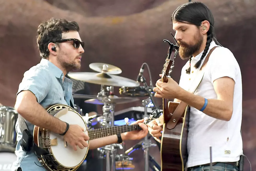 The Avett Brothers Debut ‘Roses and Sacrifice’ on ‘Seth Meyers’ [WATCH]