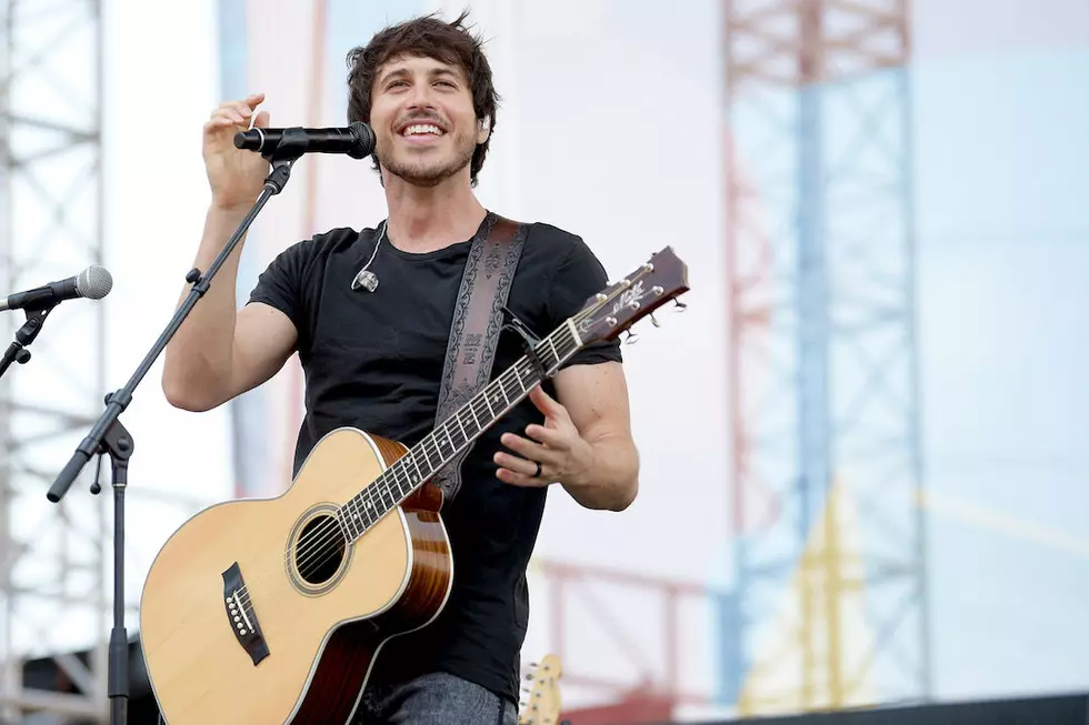Interview: Morgan Evans Raises a Glass to Memorable Moments on ‘Things That We Drink To’