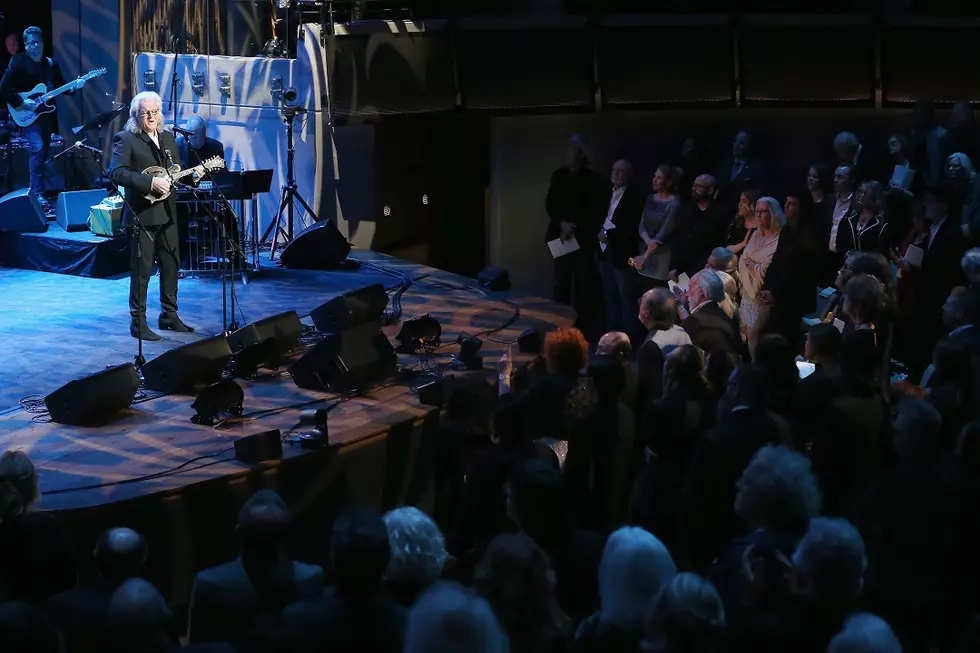 Watch Ricky Skaggs Play Bill Monroe’s Mandolin at His Country Music Hall of Fame Induction
