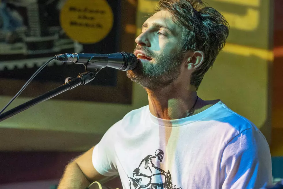 Check Out Ryan Hurd's Eclectic Playlist -- Listen Here!