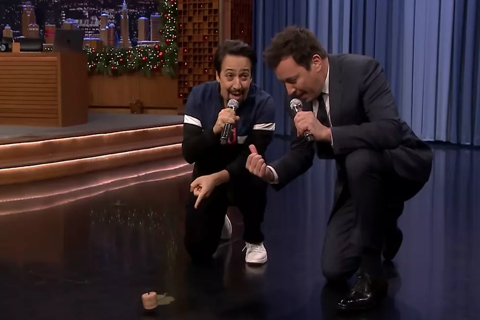 Jimmy Fallon, Lin-Manuel Miranda Turn &#8216;The Middle&#8217;, &#8216;Meant to Be&#8217; + More Into Holiday Songs [WATCH]