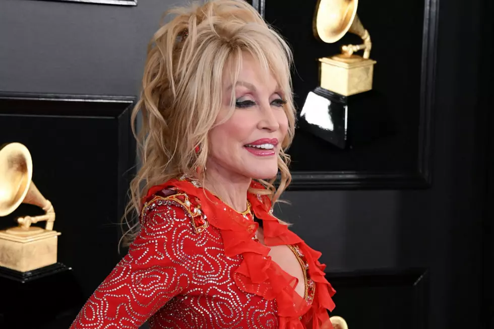 Dolly Parton Shines on the 2019 Grammy Awards Red Carpet [PICTURES]