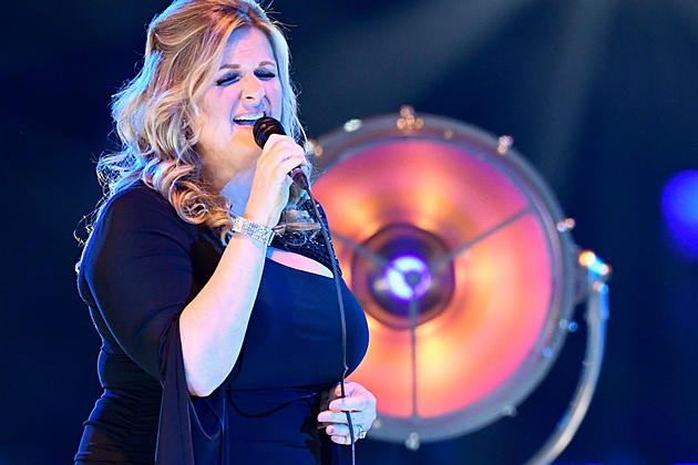 Trisha Yearwood Talks &#8216;Let&#8217;s Be Frank': &#8216;We Really Wanted to Do It the Way Sinatra Would Have&#8217;