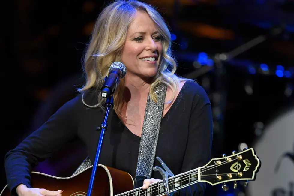 Garth Brooks’ Favorite ’90s Country Song Is Deana Carter’s ‘Strawberry Wine’