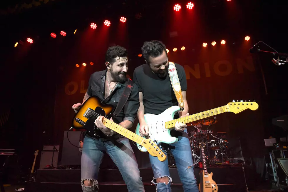 Old Dominion Borrows ‘Rock Throne’ From Foo Fighters’ Dave Grohl