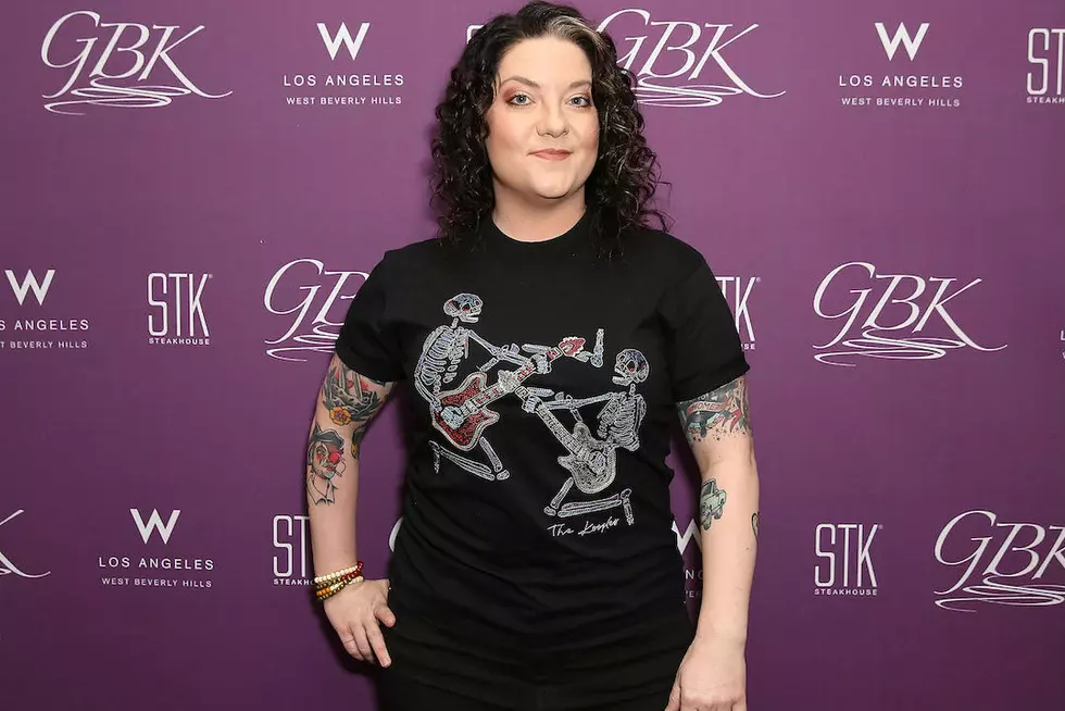 Ashley McBryde’s Naysayers Fuel Her to Help Others Chase ‘What Sets Their Soul on Fire’