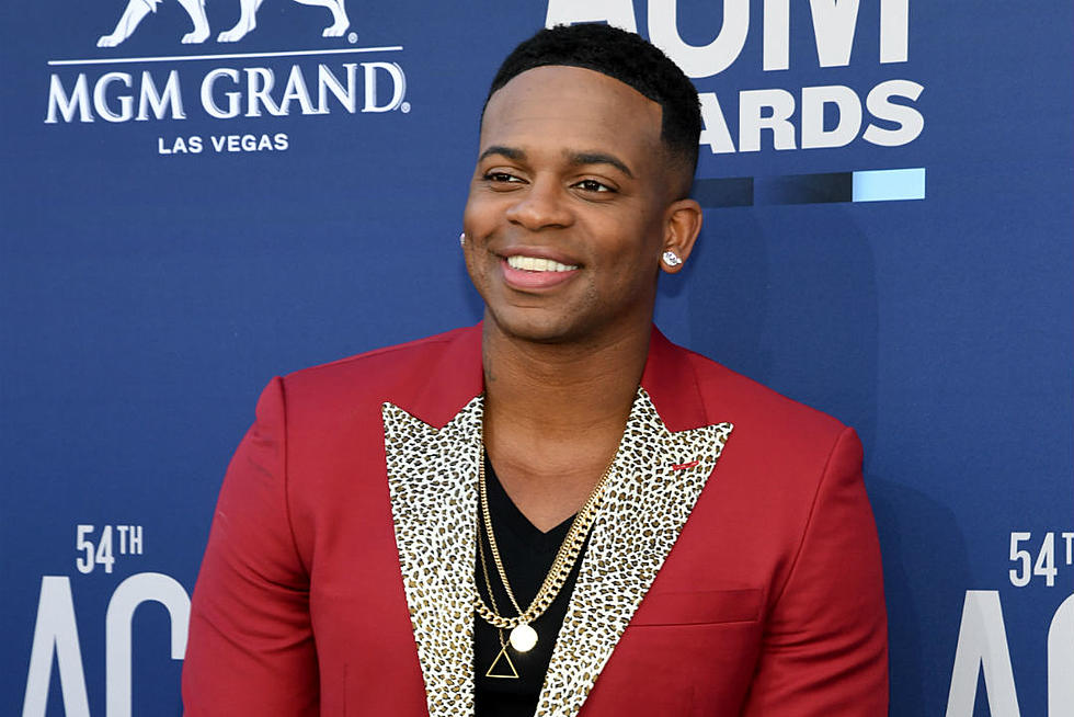 Jimmie Allen Engaged to Girlfriend Alexis Gale