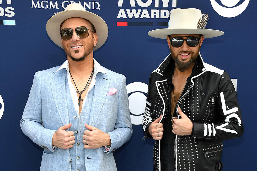 New Country: LoCash + The Gronkowski Brothers
