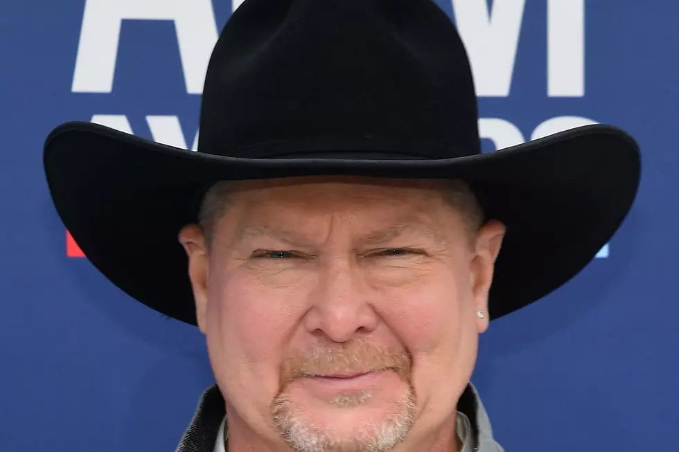 Tracy Lawrence Dishes on &#8216;Very Country&#8217; New Album, Coming This Summer