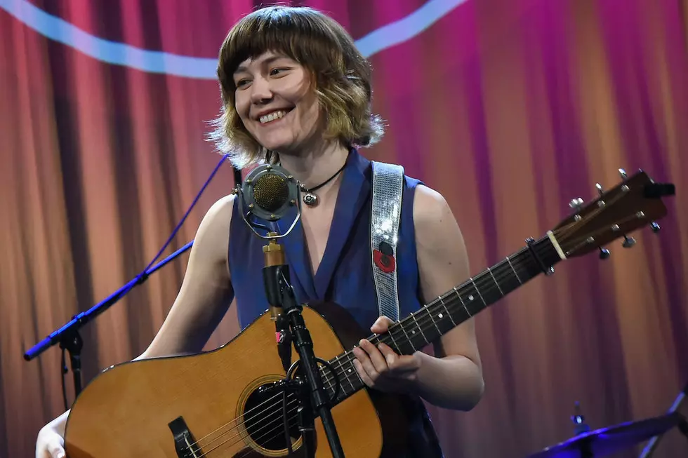 Story Behind the Song: Molly Tuttle, ‘Make My Mind Up’