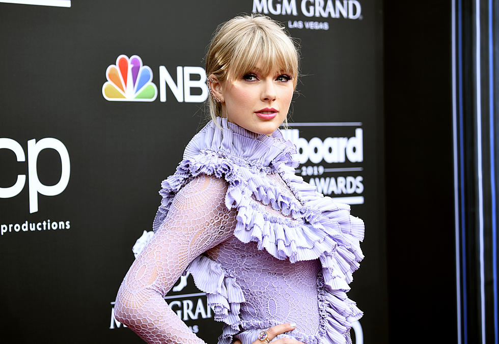 Taylor Swift Cleared to Play Old Music at 2019 American Music Awards