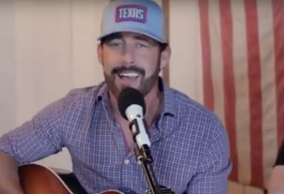 Aaron Watson’s Acoustic ‘Kiss That Girl Goodbye’ Is the Perfect Anthem for Singledom [WATCH]