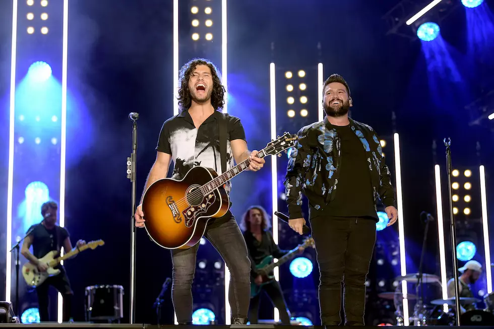 Dan + Shay Bring a Little ‘Tequila’ to Jonas Brothers Nashville Tour Stop [WATCH]