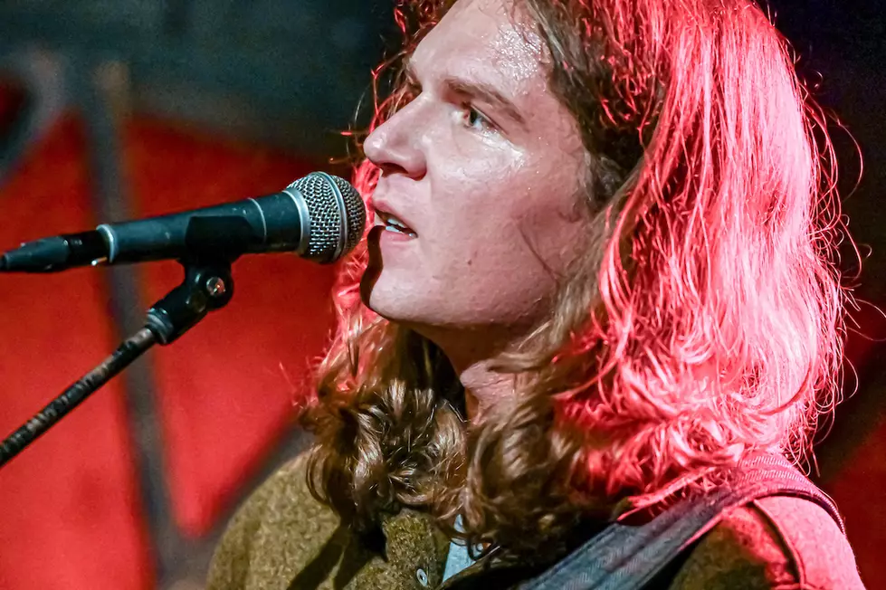 Ian Noe Plays Sold-Out Rockwood Music Hall in NYC [PICTURES]
