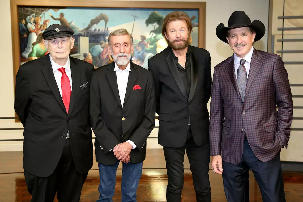 2019 Country Music HoF Inductions: 5 Unforgettable Moments