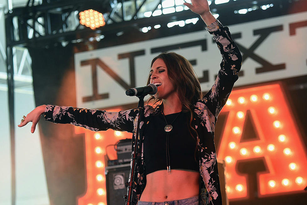 Interview: Kelleigh Bannen’s Long Road to Success Taught Her to Be ‘Unapologetic’ About Her Musical Identity