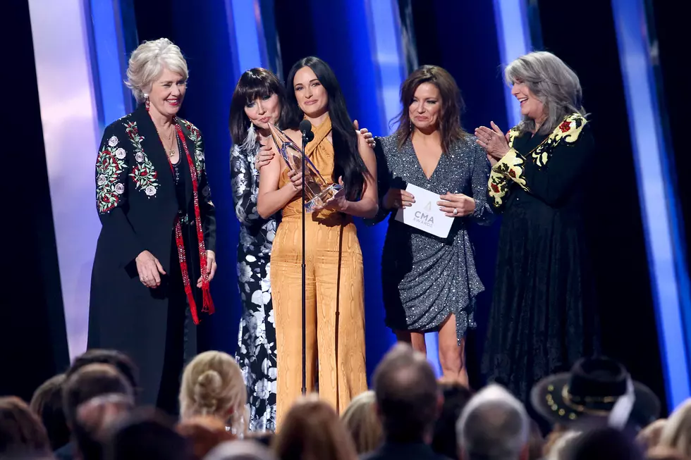 Kacey Musgraves Wins Female Vocalist of the Year at the 2019 CMA Awards