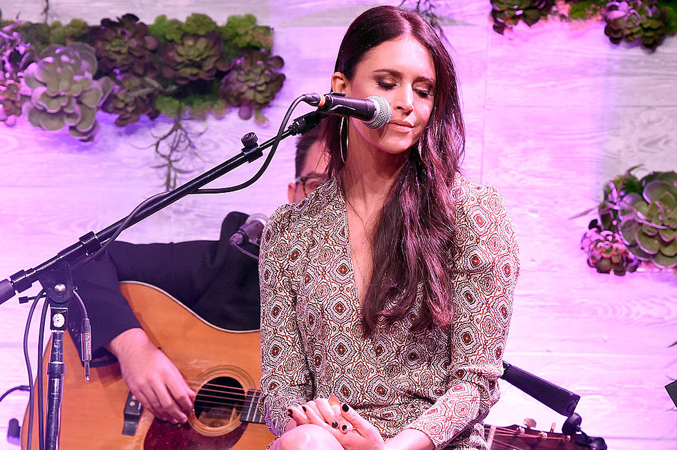 Story Behind the Song: Kelleigh Bannen, 'Your Favorite Colors'