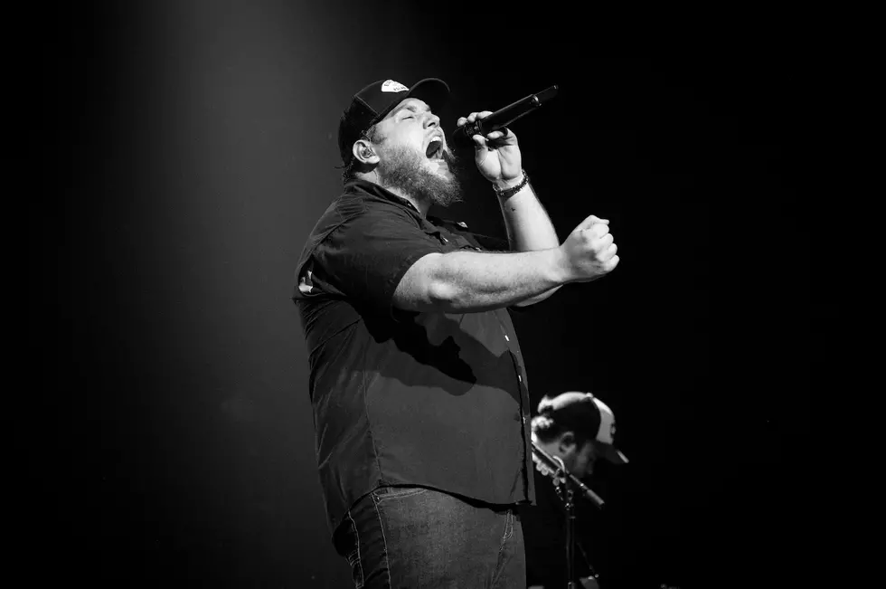 Luke Combs Extends 2020 What You See Is What You Get Tour, Makes It in the Round