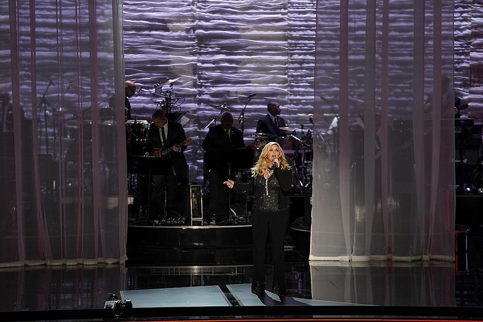 2019 Kennedy Center Honors: Trisha Yearwood&#8217;s &#8216;You&#8217;re No Good&#8217; Cover for Linda Ronstadt Is a Can&#8217;t-Miss [WATCH]