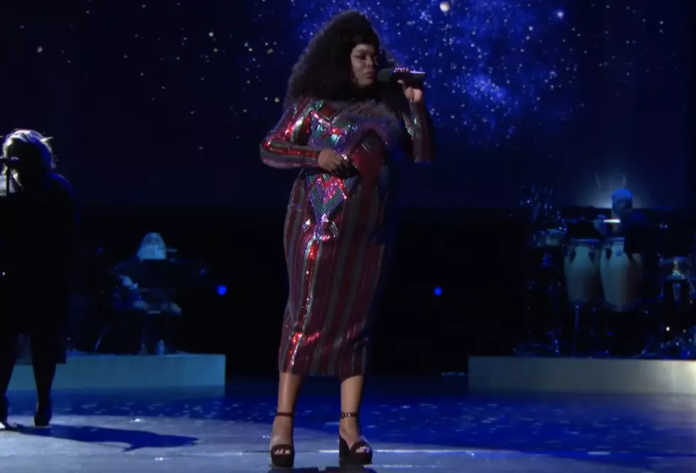 Yola Delivers Soulful &#8216;Faraway Look&#8217; at the 2020 Grammy Awards Premiere Ceremony [WATCH]