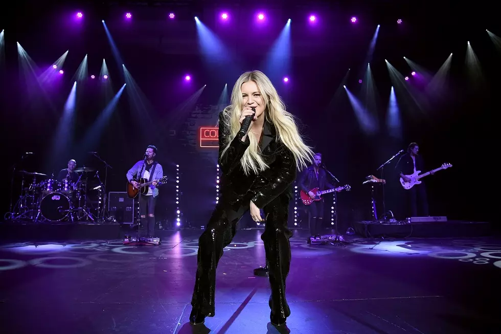 Kelsea Ballerini Debuts Her ‘First Drinking Song’ at CRS 2020
