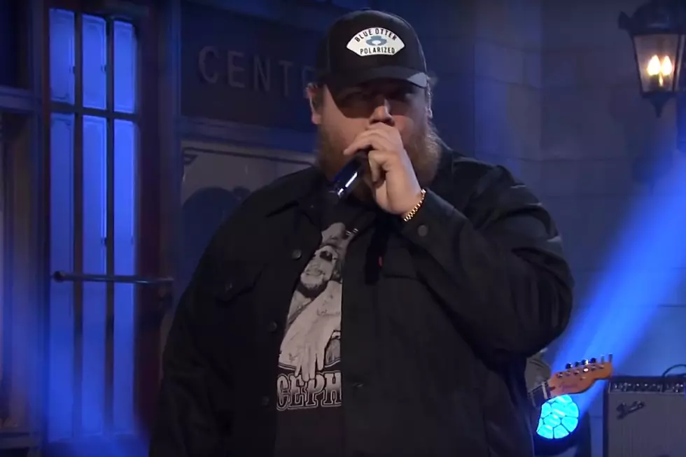 WATCH: Luke Combs Performs &#8216;Lovin&#8217; on You&#8217;, &#8216;Beer Never Broke My Heart&#8217; on &#8216;Saturday Night Live&#8217;