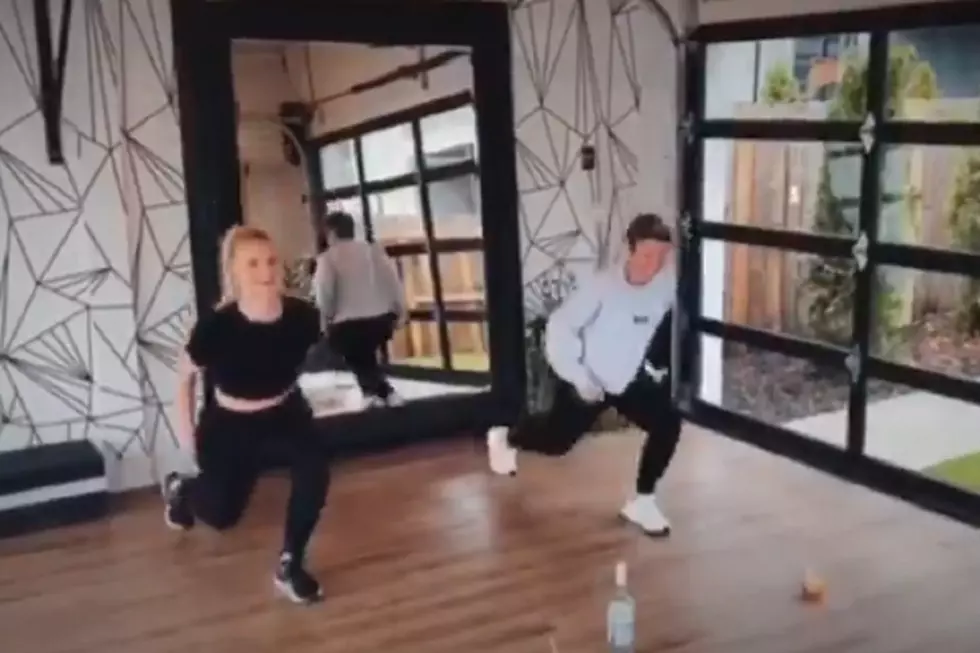 Quarantining? Kelsea Ballerini Has a Mini-Workout for You [WATCH]
