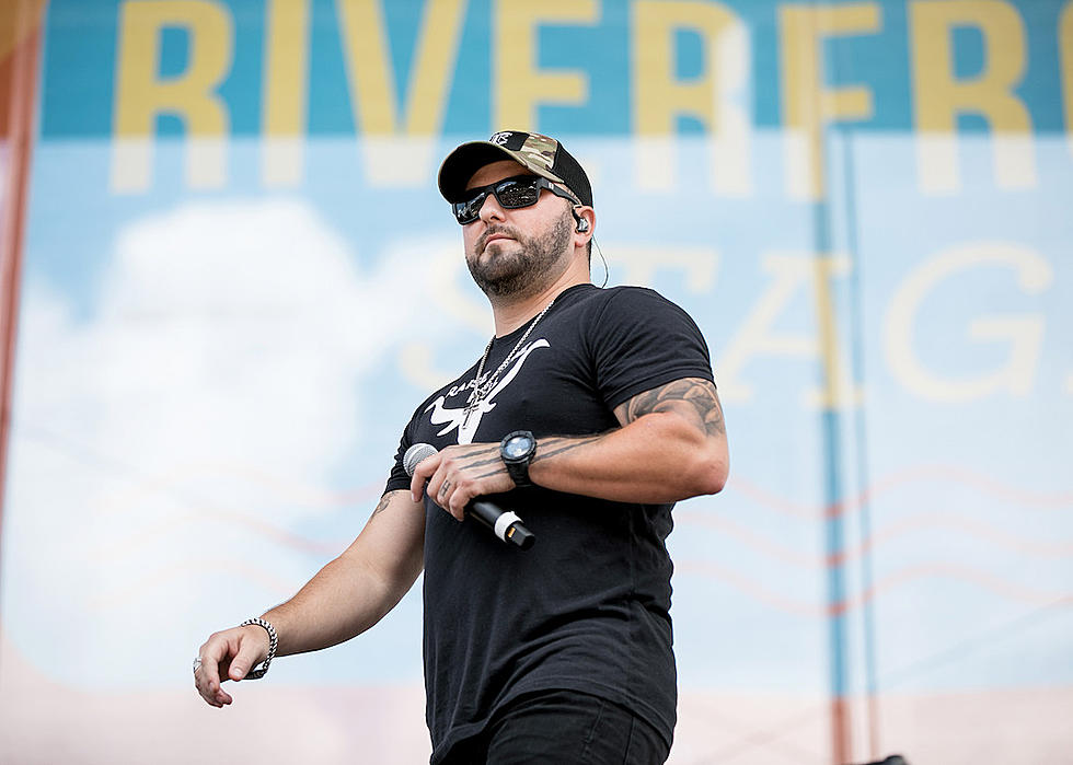 Story Behind the Song: Tyler Farr, ‘Only Truck in Town’