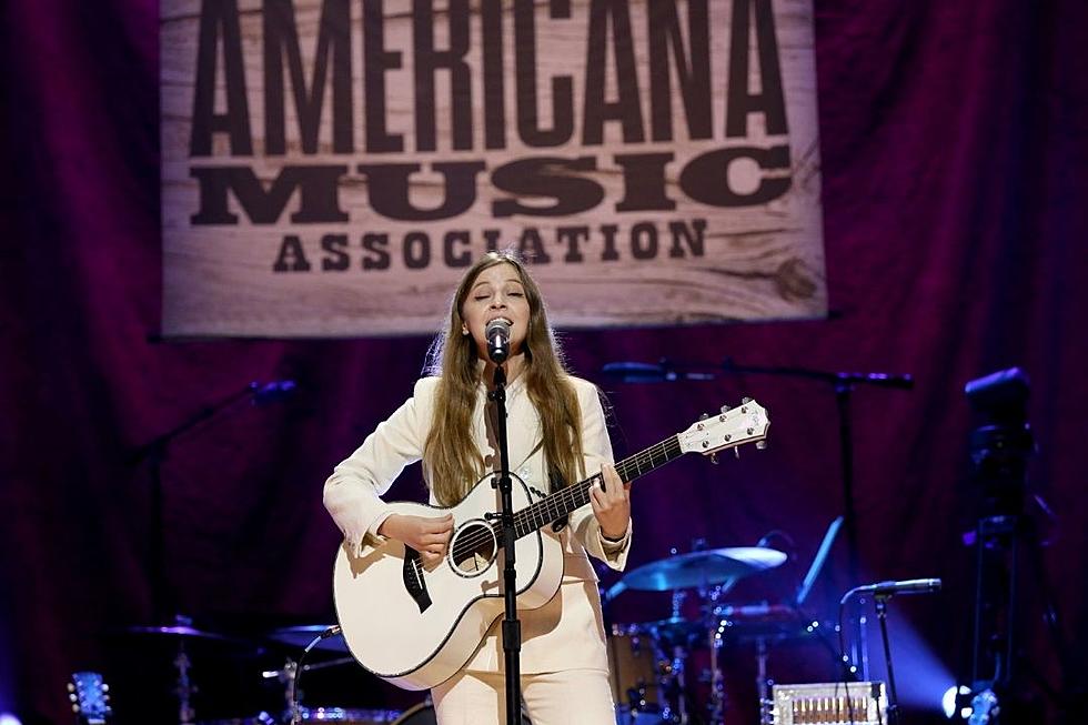 Jade Bird Set to Release Sophomore Album, ‘Different Kinds of Light’, This Summer