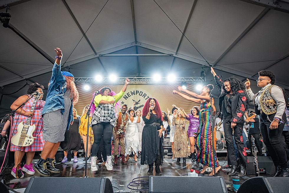 Allison Russell Brings Chaka Khan to 2021 Newport Folk Festival for All-Star Weekend-Ending Jam [WATCH]