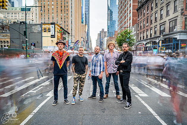 2021 in Review: The Infamous Stringdusters Share Their Thanks