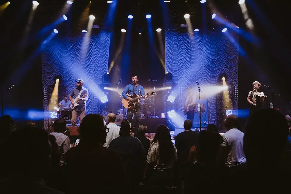 CONCERT REVIEW: Turnpike Troubadours’ Red Dirt Reunion Rocks Nashville’s Ryman Auditorium