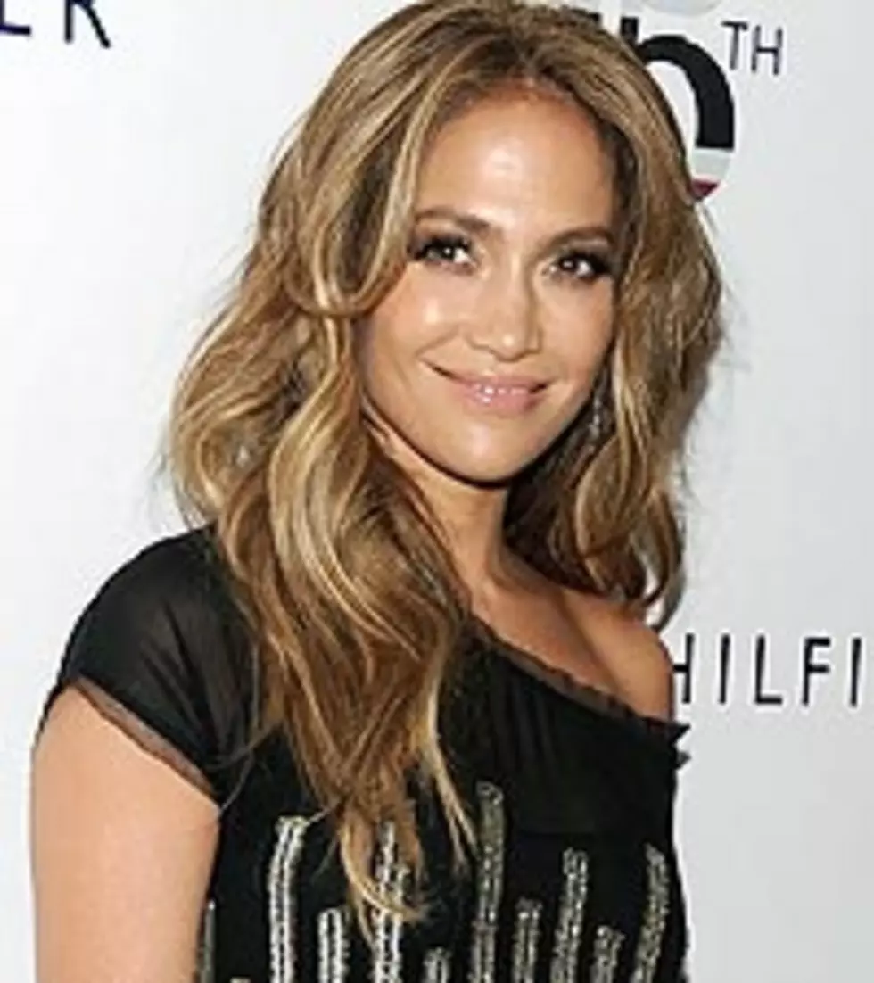 Jennifer Lopez Officially an ‘American Idol’ Judge