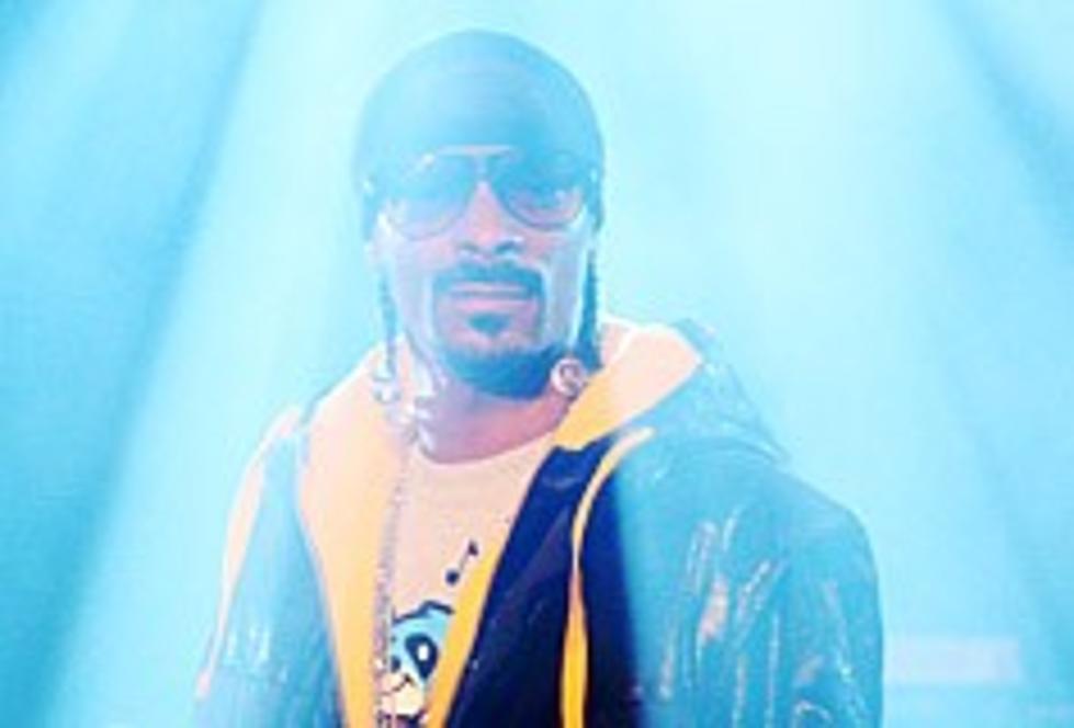 Snoop Dogg Plugs State-of-the-Art Weed Deodorizer