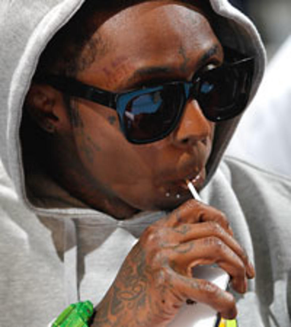 Lil Wayne, Cash Money Hand Out Thanksgiving Turkeys