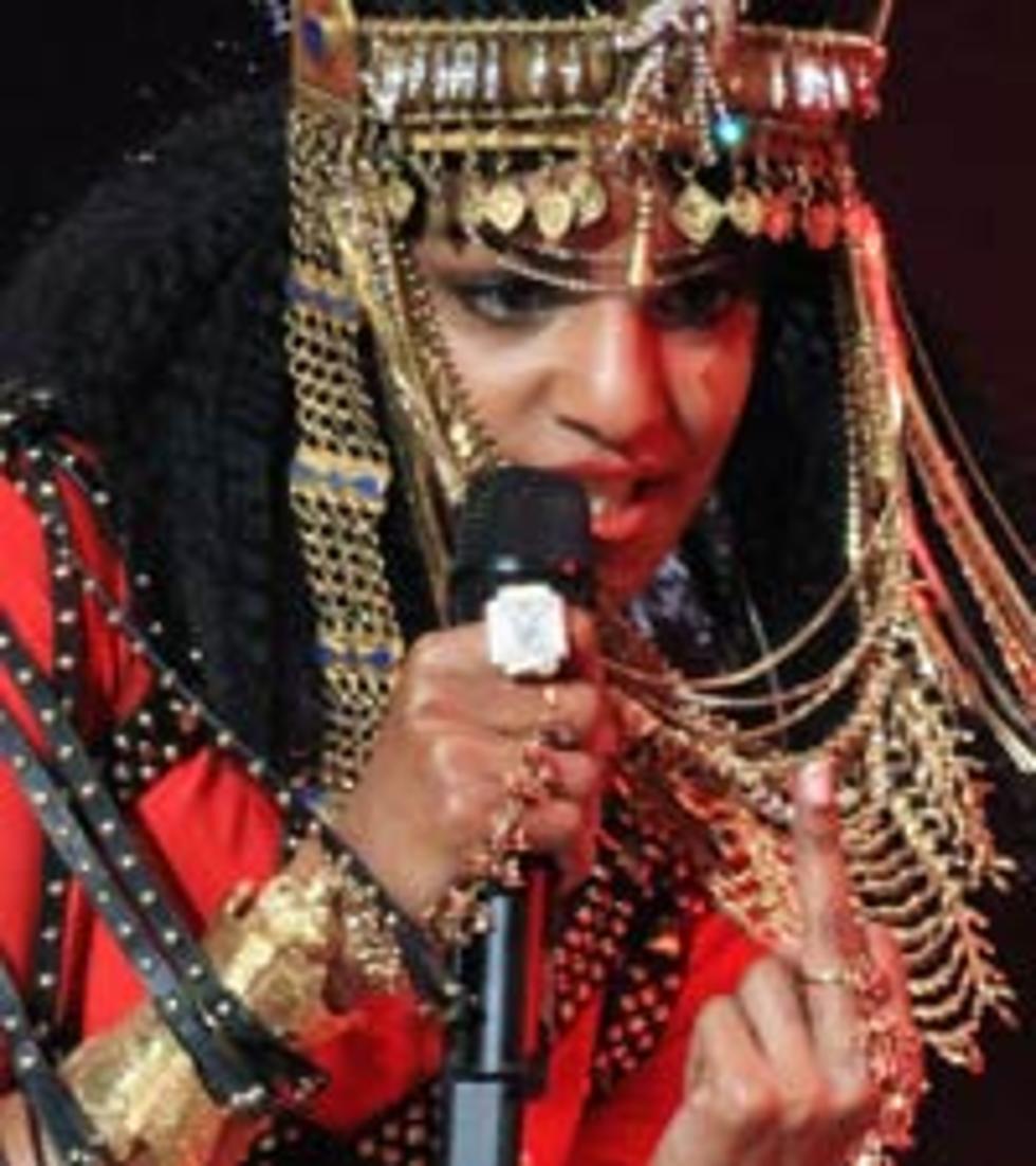 M.I.A. Middle Finger: Madonna Says Act Was &#8216;Teenager Thing to Do&#8217;