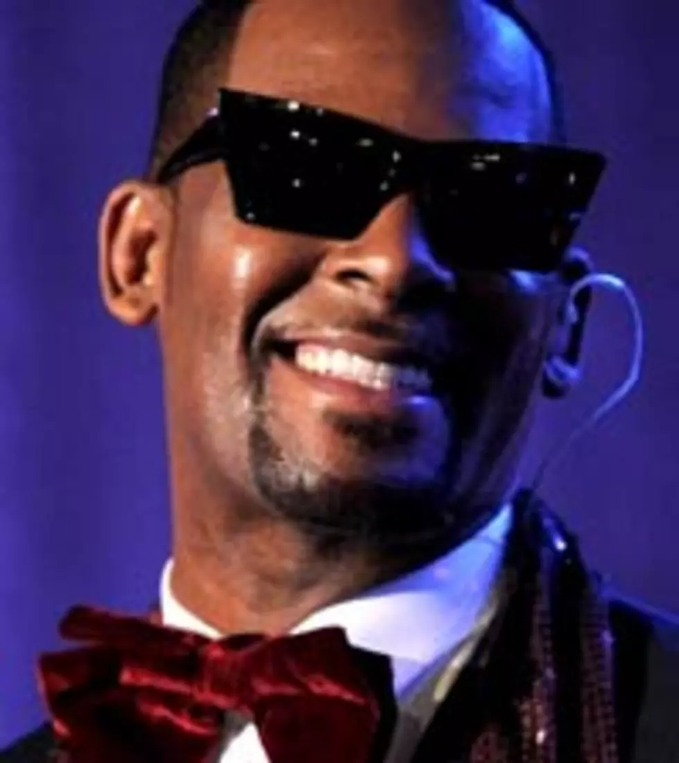 R. Kelly Performs ‘Feelin’ Single’ on ‘Late Night With Jimmy Fallon’