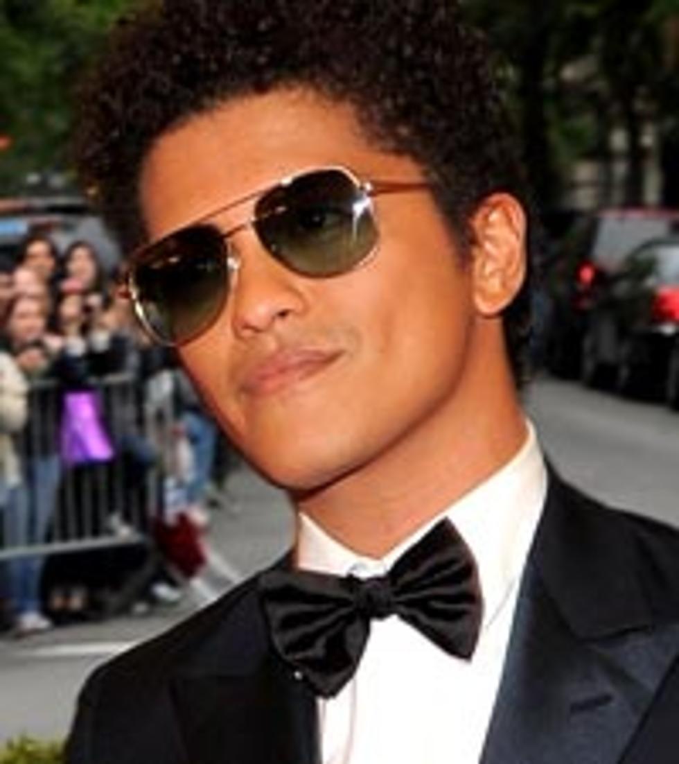 Bruno Mars ‘Locked Out of Heaven’ Debuts: Listen to New Single