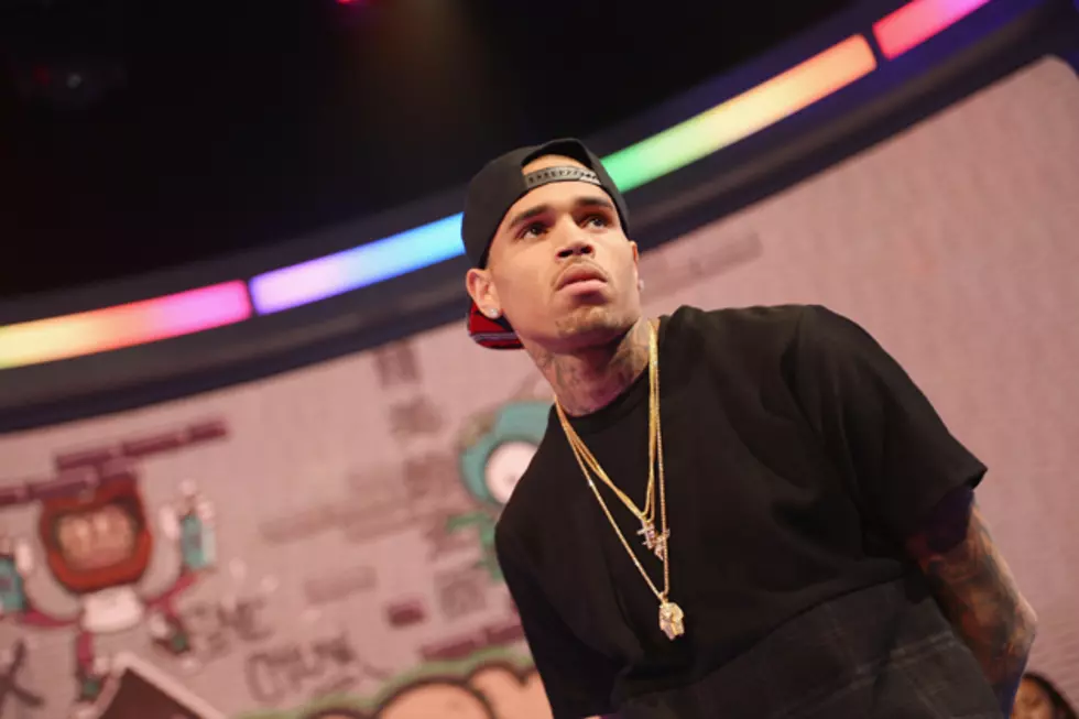 Chris Brown Enters Rehab